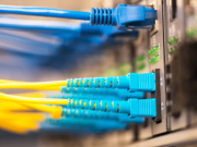 Òkno òptacëjô òptacëjô wrapùjë/wińdzenié dlô òptacëjô panelë fibrë